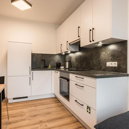 Myquartier Central City Suites Innsbruck Bagian luar foto