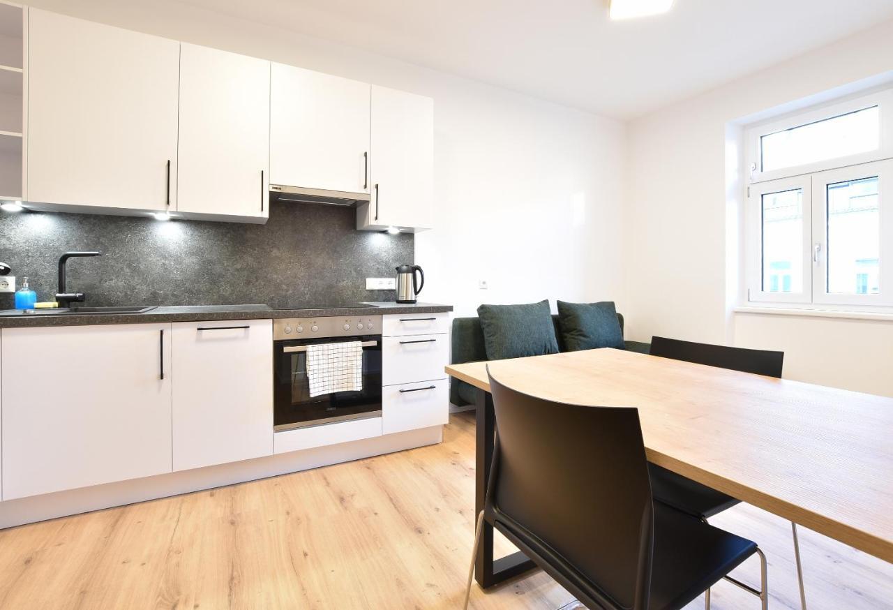 Myquartier Central City Suites Innsbruck Bagian luar foto