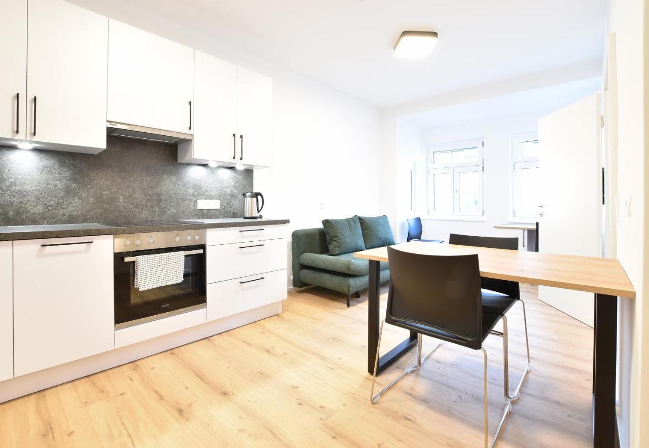 Myquartier Central City Suites Innsbruck Bagian luar foto