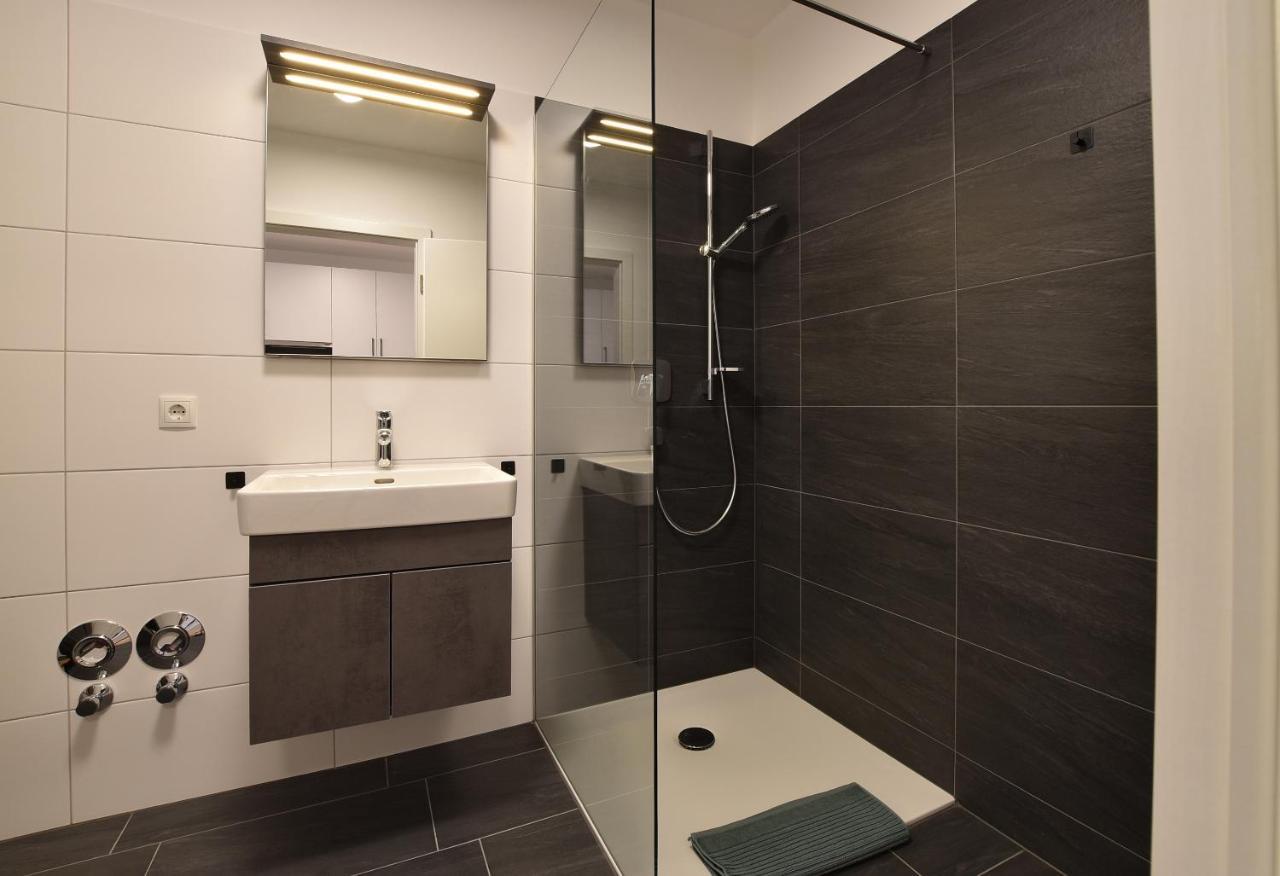 Myquartier Central City Suites Innsbruck Bagian luar foto