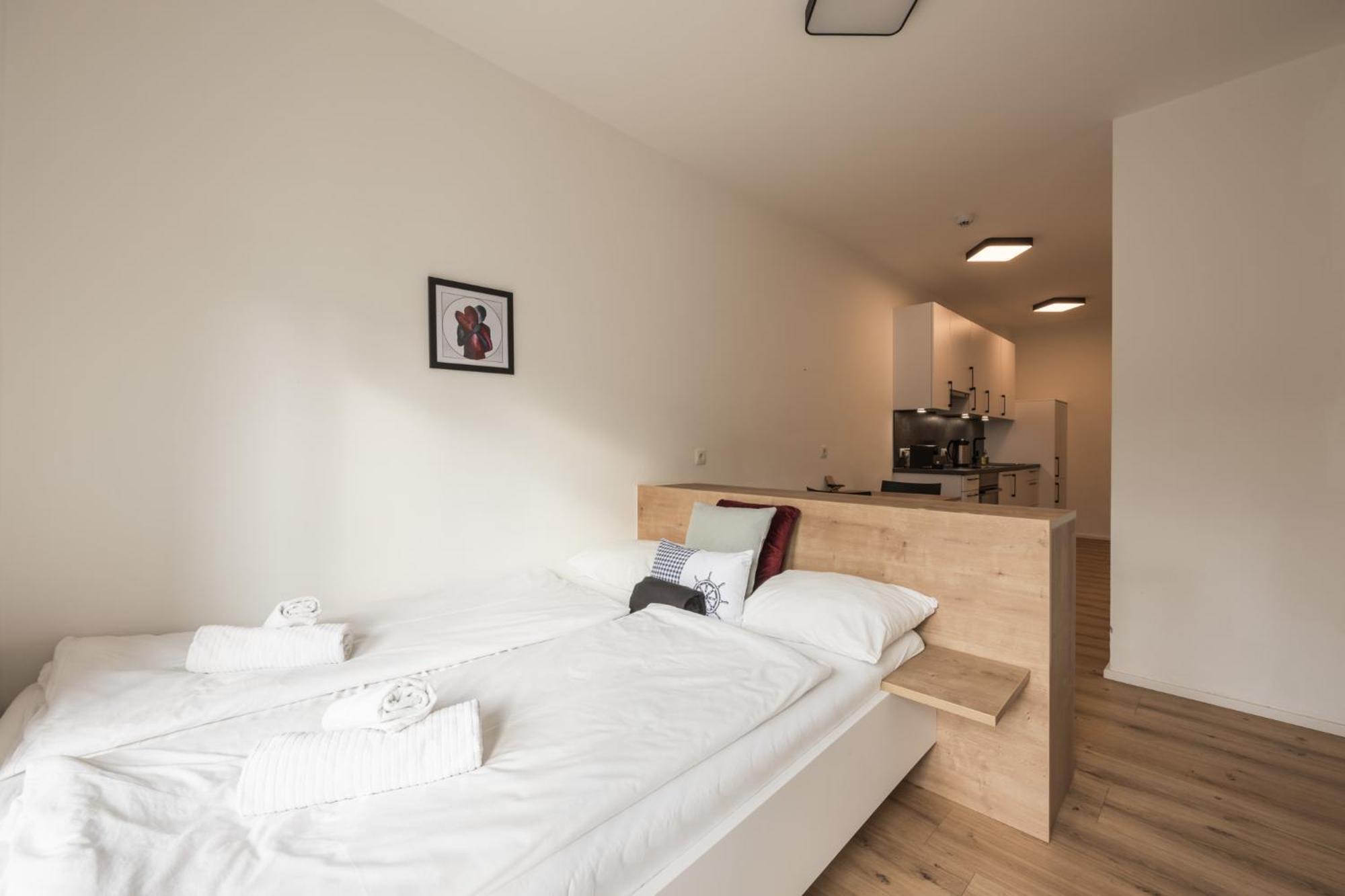 Myquartier Central City Suites Innsbruck Bagian luar foto