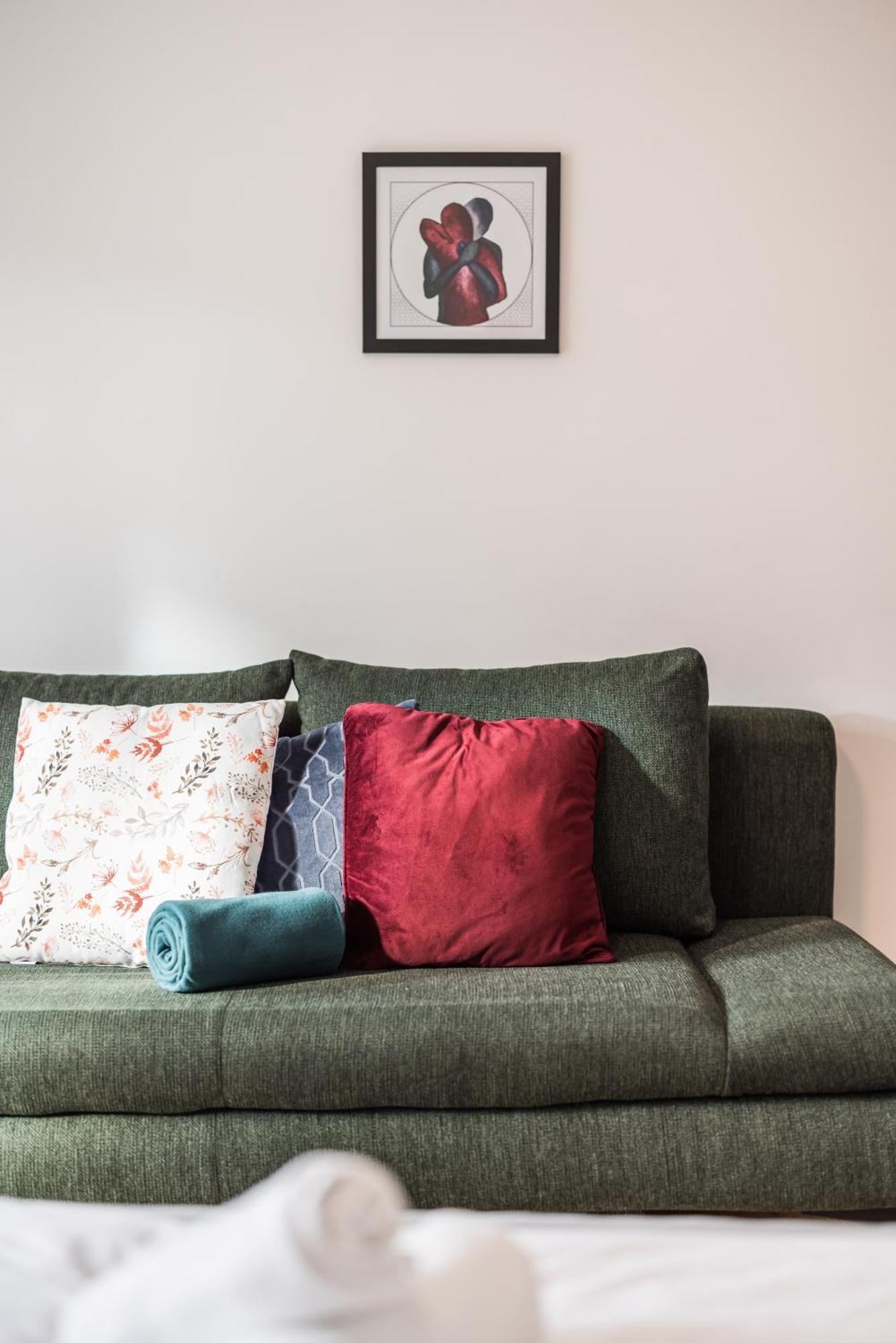 Myquartier Central City Suites Innsbruck Bagian luar foto