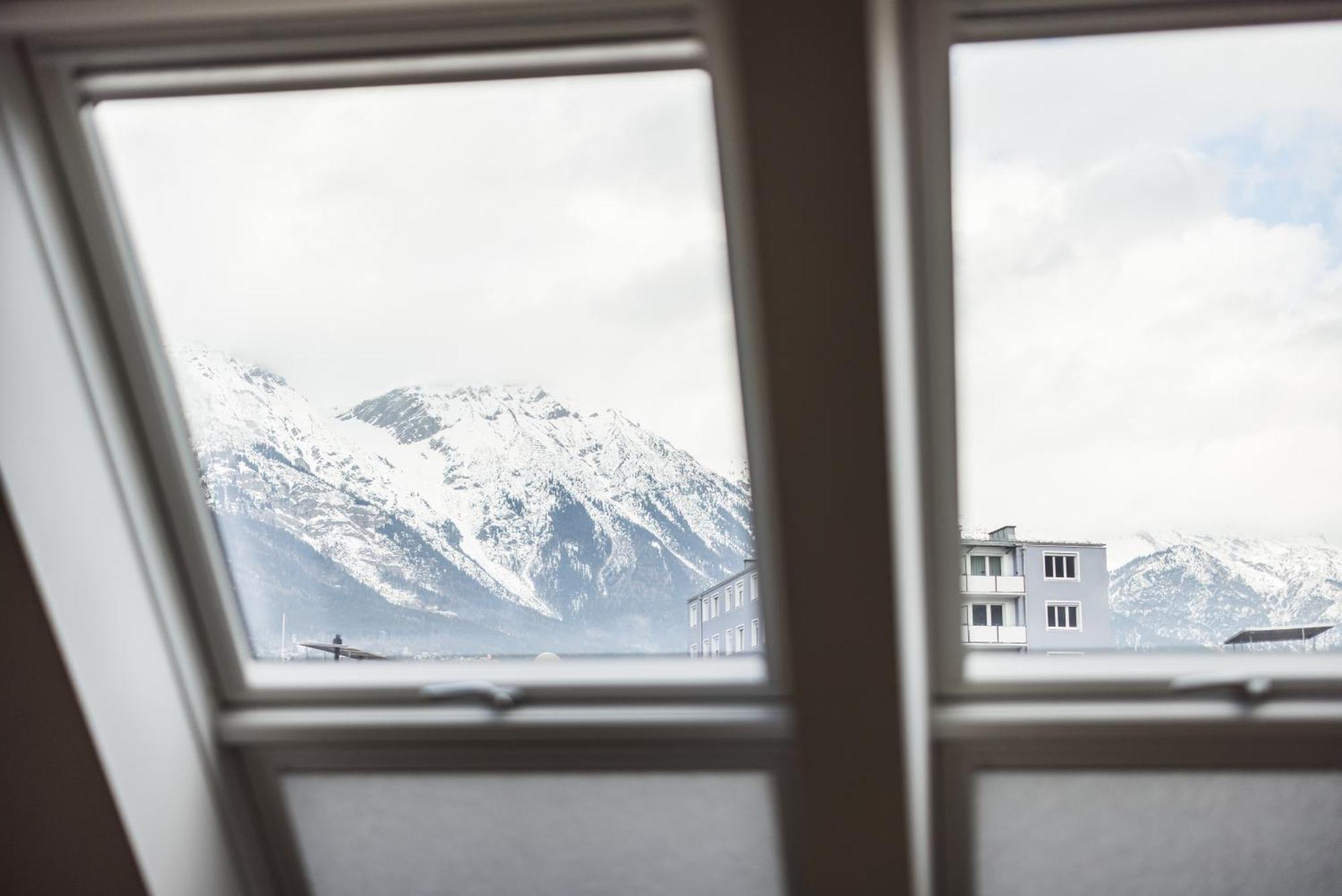 Myquartier Central City Suites Innsbruck Bagian luar foto