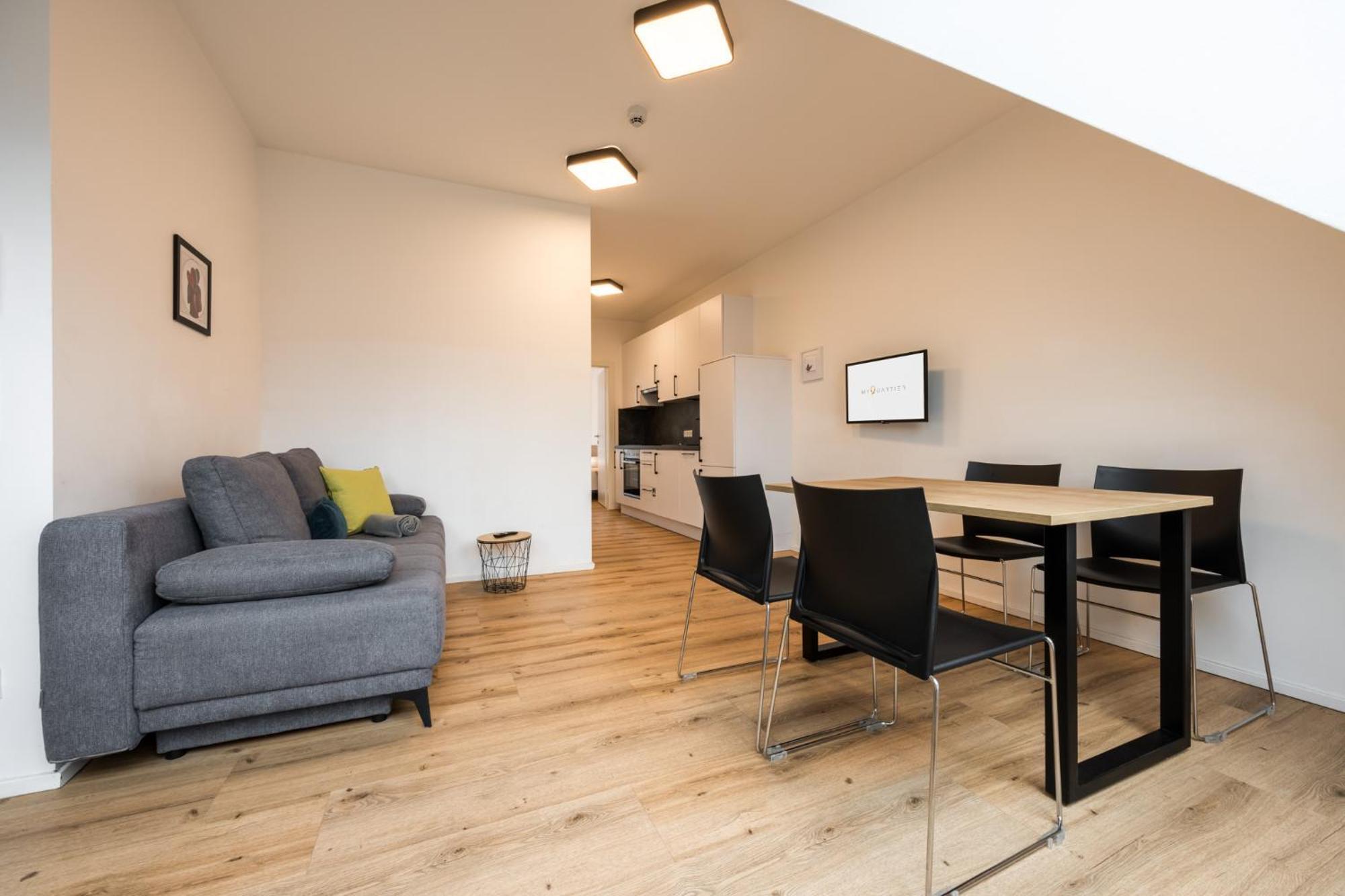 Myquartier Central City Suites Innsbruck Bagian luar foto
