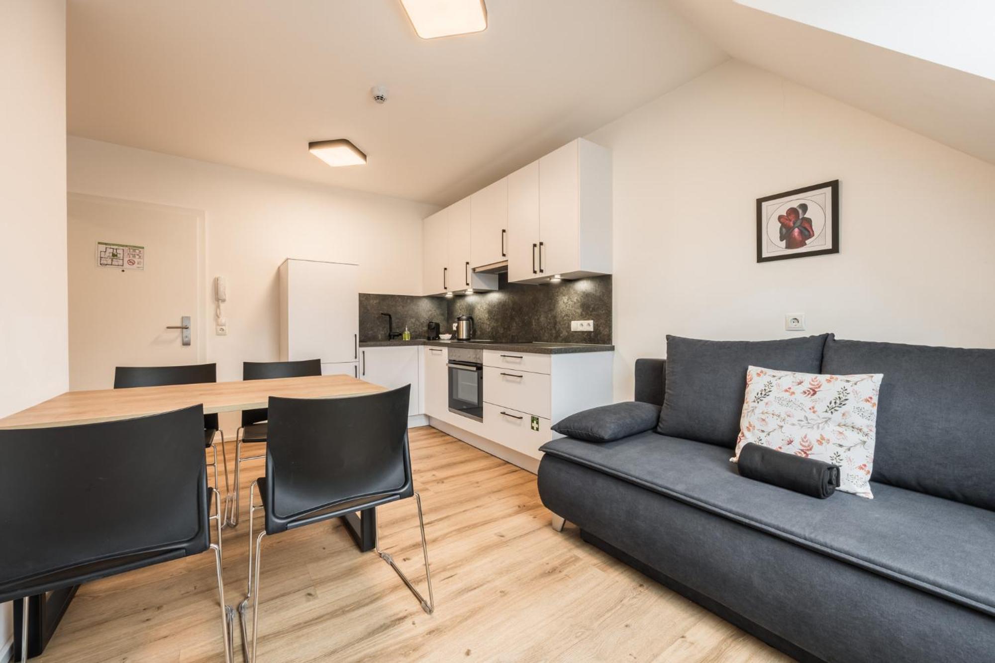 Myquartier Central City Suites Innsbruck Bagian luar foto